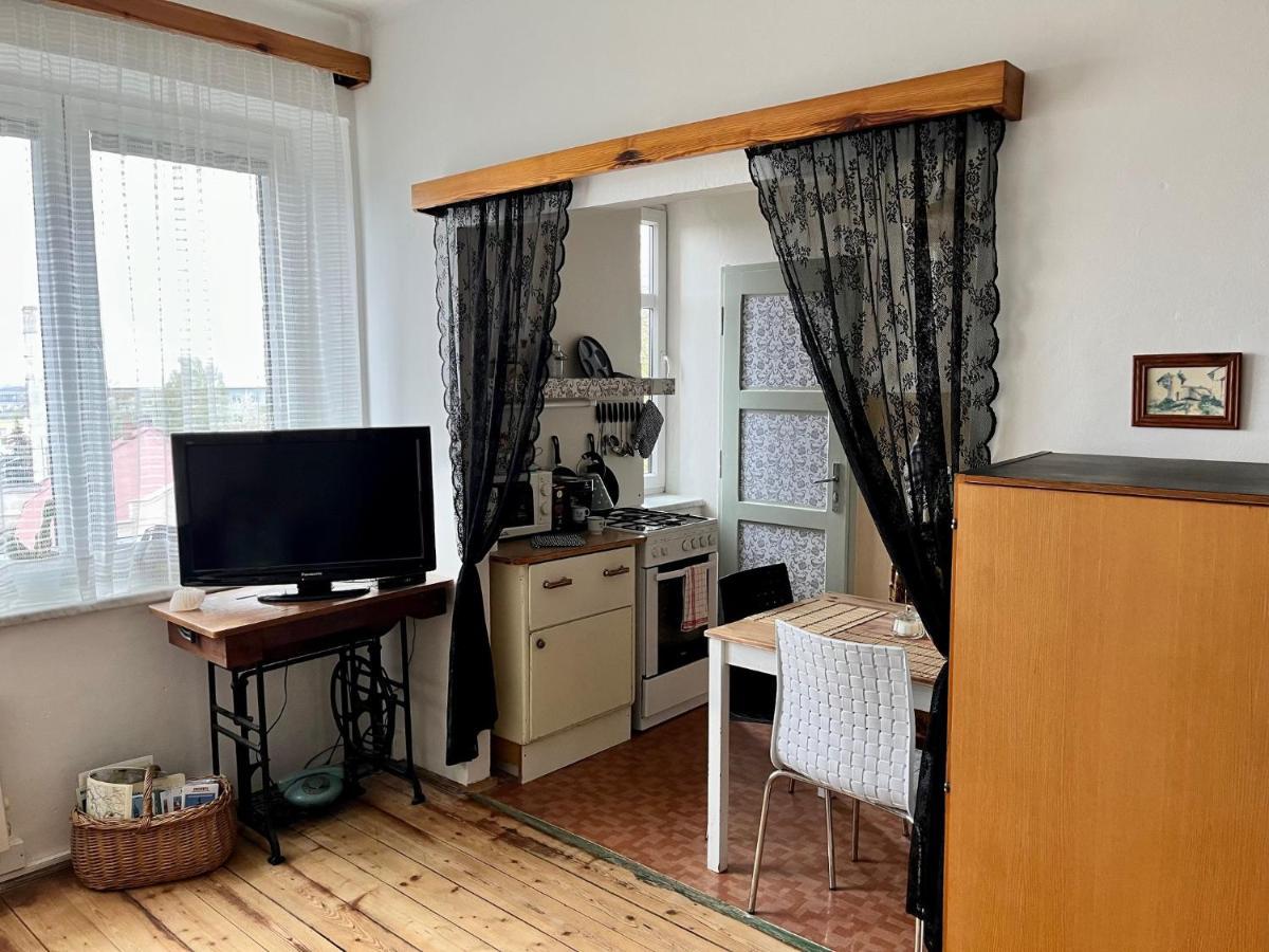 Ferienwohnung Slunny Byt S Krasnym Vyhledem Nové Město nad Metují Exterior foto